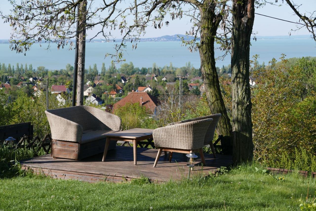Hillside Apartments Révfülöp Buitenkant foto