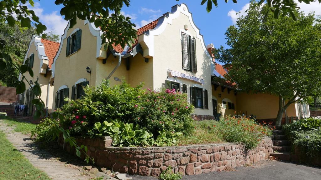 Hillside Apartments Révfülöp Buitenkant foto
