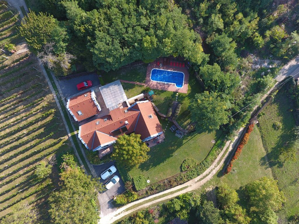 Hillside Apartments Révfülöp Buitenkant foto